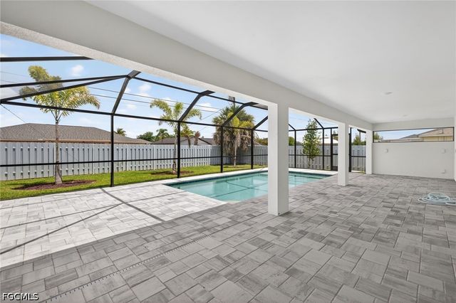 505 SW 25th LN, Cape Coral, FL 33914