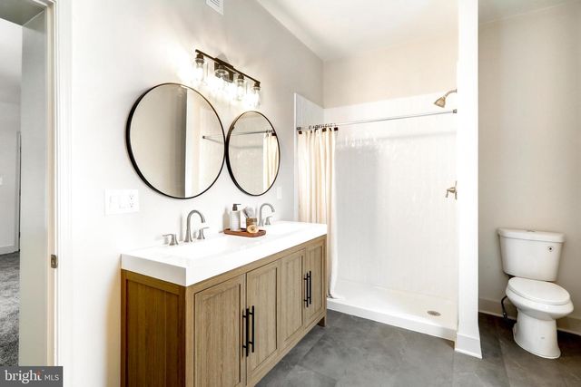 206 MOULSTOWN RD, Abbottstown, PA 17301