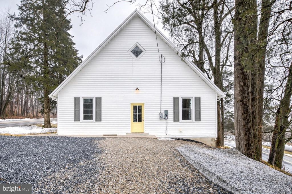 206 MOULSTOWN RD, Abbottstown, PA 17301