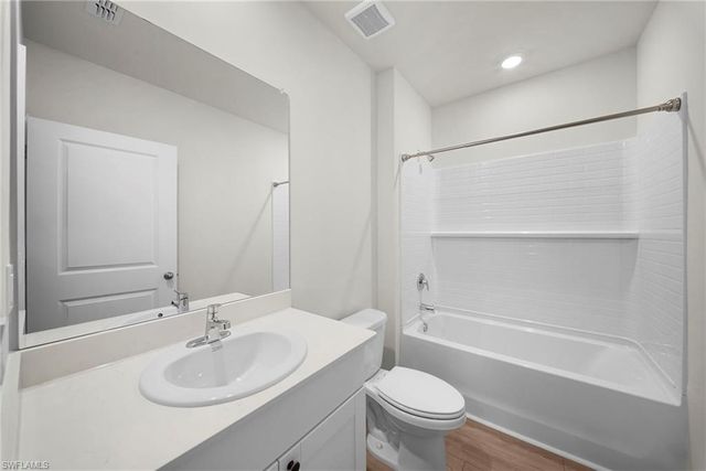 4080 peaceful river LN, Fort Myers, FL 33905