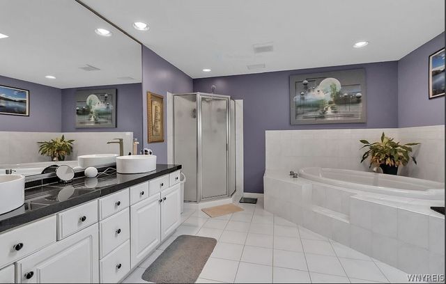 11 Hemlock Drive, Grand Island, NY 14072