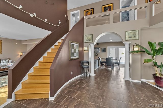 11 Hemlock Drive, Grand Island, NY 14072