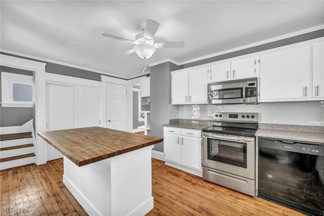 2222 Woodward Avenue, Lakewood, OH 44107