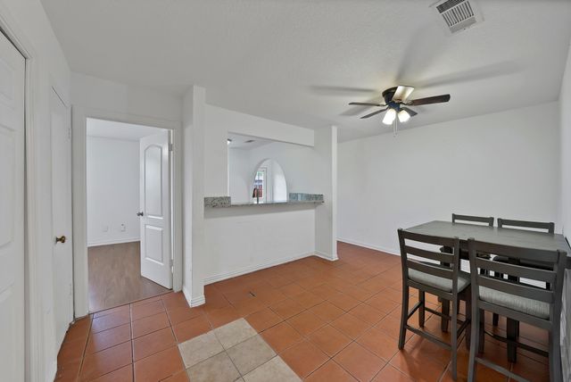 1402 S Carrier Parkway 110, Grand Prairie, TX 75051