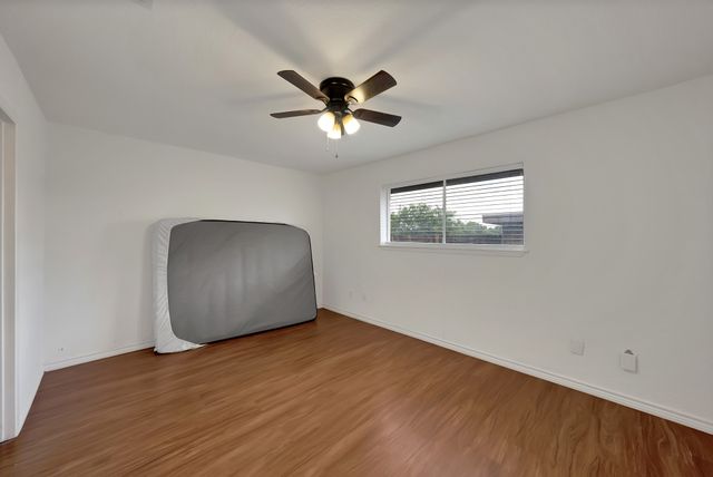 1402 S Carrier Parkway 110, Grand Prairie, TX 75051