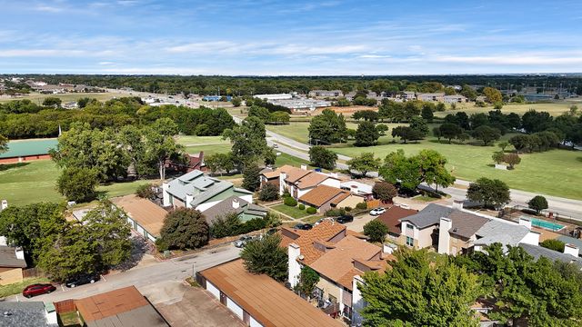 1402 S Carrier Parkway 110, Grand Prairie, TX 75051