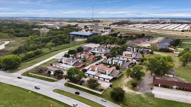 1402 S Carrier Parkway 110, Grand Prairie, TX 75051