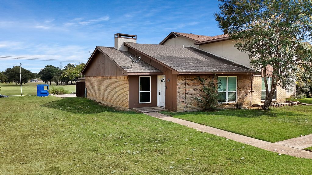 1402 S Carrier Parkway 110, Grand Prairie, TX 75051
