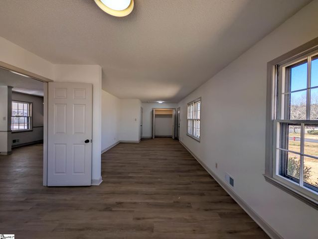 207 Old Salem Road, Moore, SC 29369