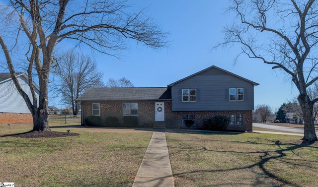 207 Old Salem Road, Moore, SC 29369