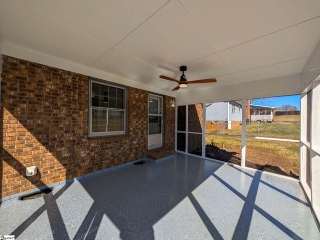 207 Old Salem Road, Moore, SC 29369