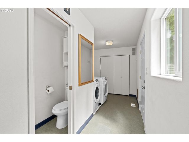 32171 BISHOP Rd, Rainier, OR 97048