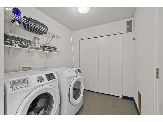 32171 BISHOP Rd, Rainier, OR 97048
