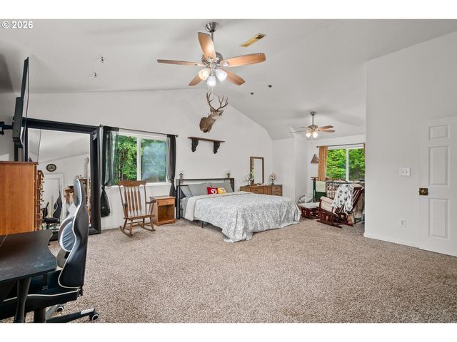 32171 BISHOP Rd, Rainier, OR 97048