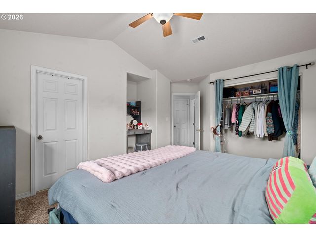 32171 BISHOP Rd, Rainier, OR 97048
