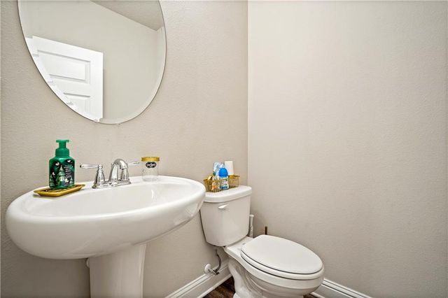 2414 Clairmont W Drive, Semmes, AL 36575