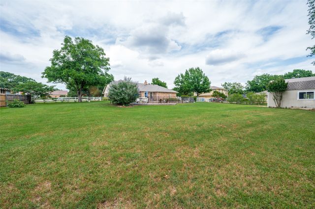 230 Ridgebriar Drive, Double Oak, TX 75077
