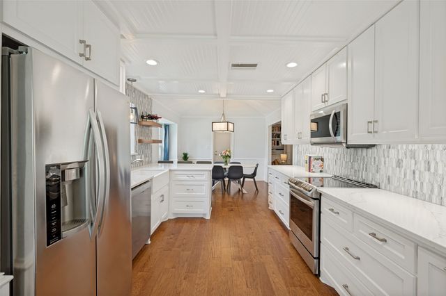 230 Ridgebriar Drive, Double Oak, TX 75077