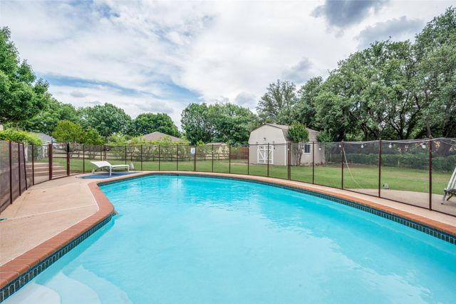 230 Ridgebriar Drive, Double Oak, TX 75077