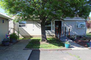 12877 Perry Road, Central Point, OR 97502