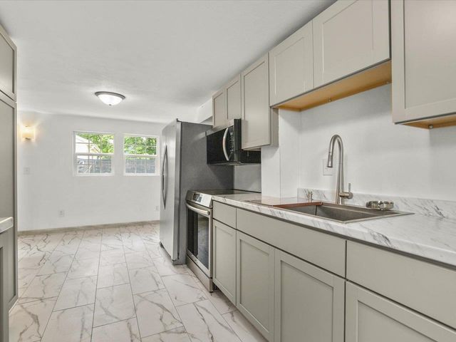 1338 McKinley Avenue, Beloit, WI 53511