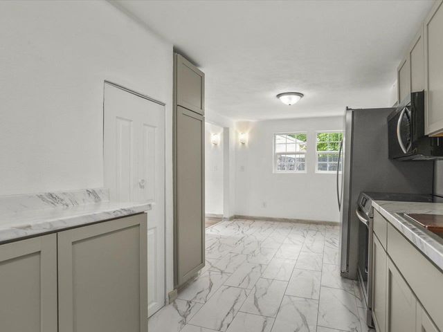 1338 McKinley Avenue, Beloit, WI 53511