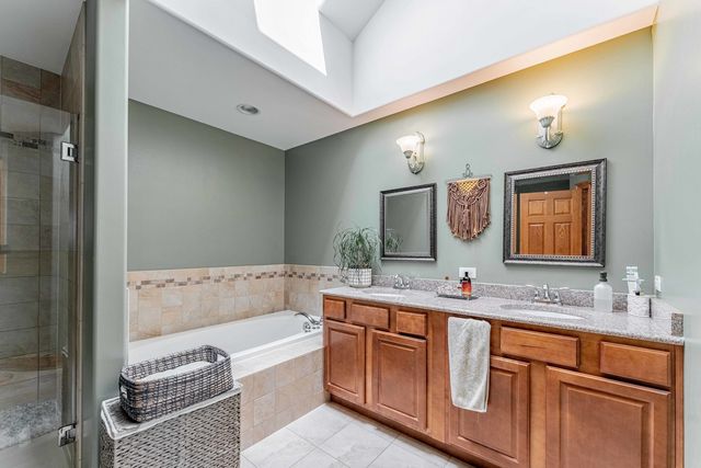 5207 Warren Avenue, Hillside, IL 60162