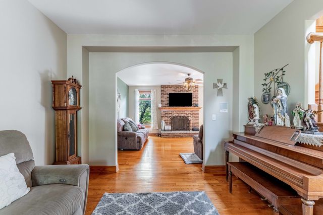 5207 Warren Avenue, Hillside, IL 60162
