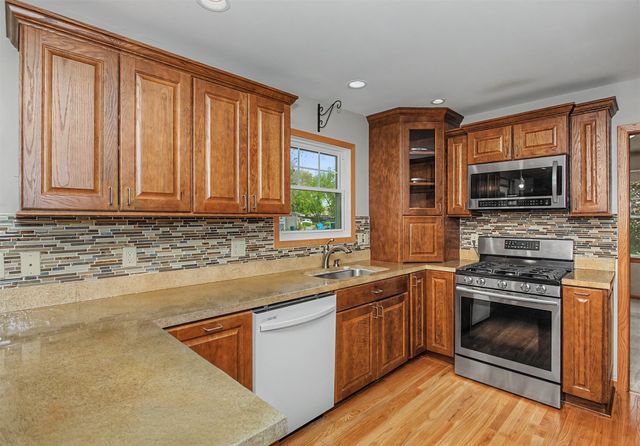 1419 McKinley Drive, Ames, IA 50010