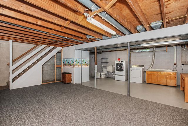 1419 McKinley Drive, Ames, IA 50010