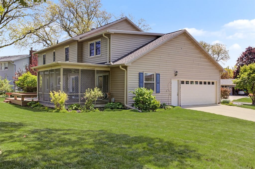 1419 McKinley Drive, Ames, IA 50010