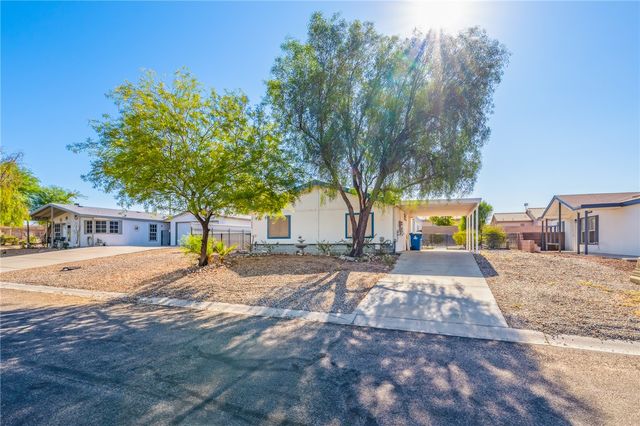 4396 S Amanda Avenue, Fort Mohave, AZ 86426