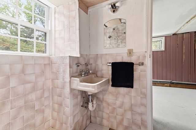 70 Century Road, Weymouth, MA 02190