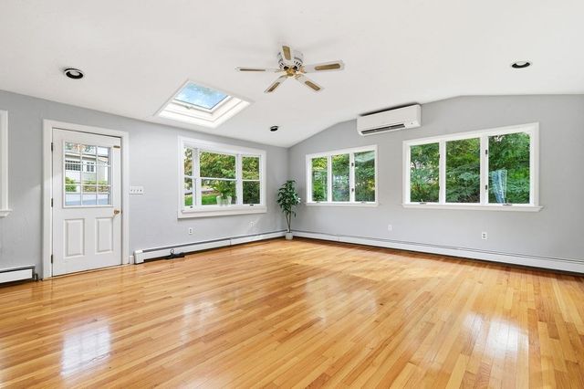 70 Century Road, Weymouth, MA 02190