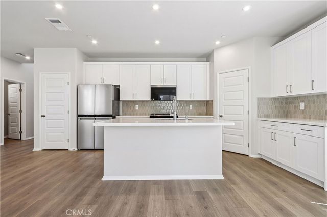 28255 Via Vendimia, Temecula, CA 92591