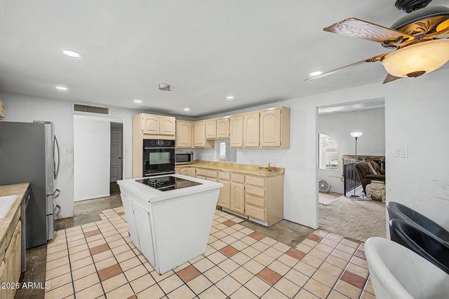 18017 N EVERSON Drive, Glendale, AZ 85308
