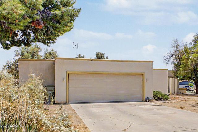18017 N EVERSON Drive, Glendale, AZ 85308