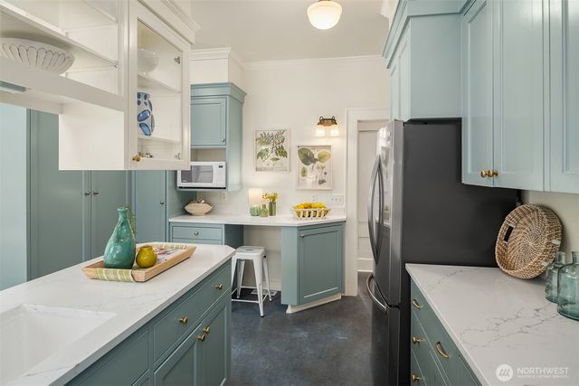 311 N 47th Street, Seattle, WA 98103