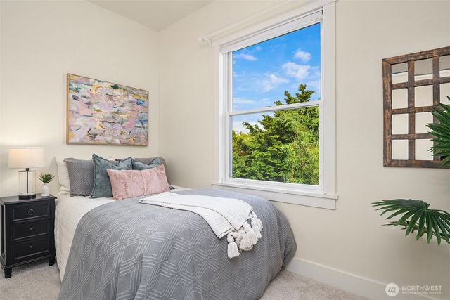 311 N 47th Street, Seattle, WA 98103