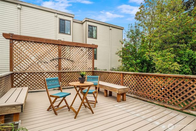 311 N 47th Street, Seattle, WA 98103