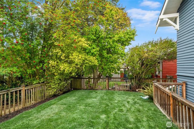 311 N 47th Street, Seattle, WA 98103
