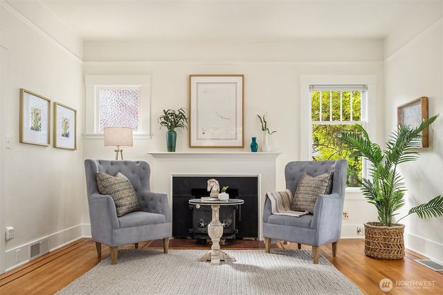 311 N 47th Street, Seattle, WA 98103