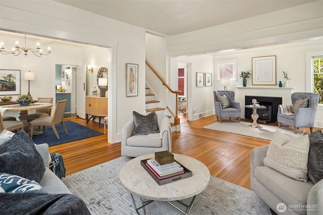 311 N 47th Street, Seattle, WA 98103