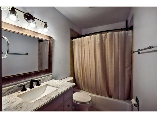 716 C St, Washougal, WA 98671