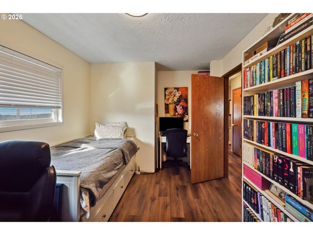 716 C St, Washougal, WA 98671