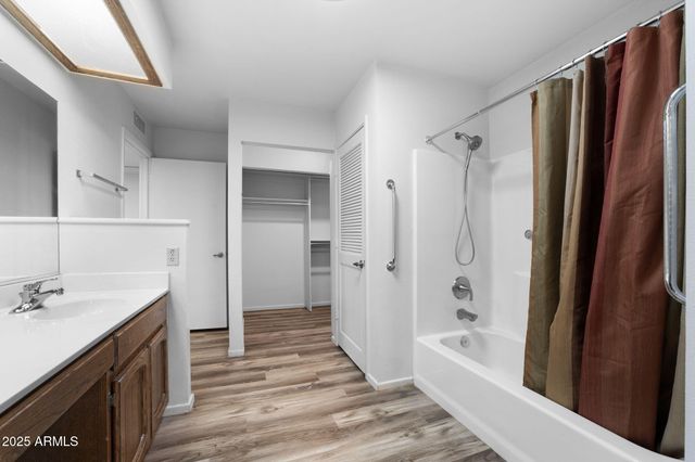 735 LEISURE WORLD --, Mesa, AZ 85206