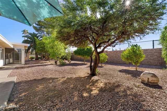 735 LEISURE WORLD --, Mesa, AZ 85206