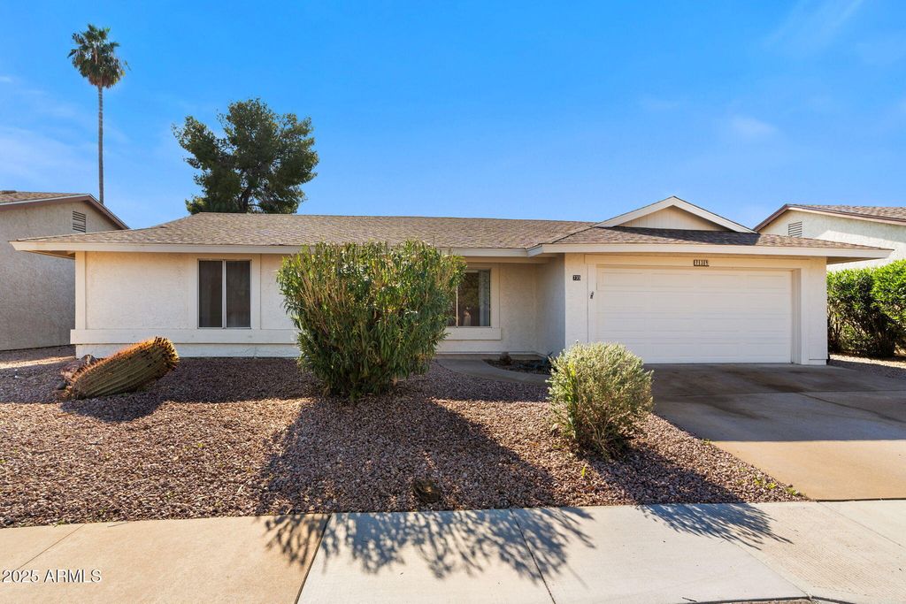 735 LEISURE WORLD --, Mesa, AZ 85206