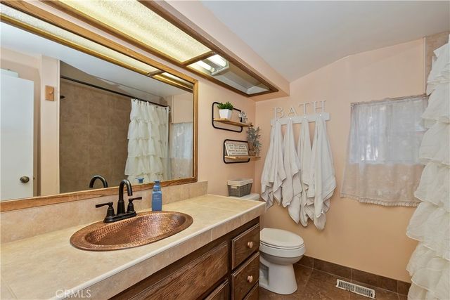 23376 Knapps Cutoff, Crestline, CA 92325