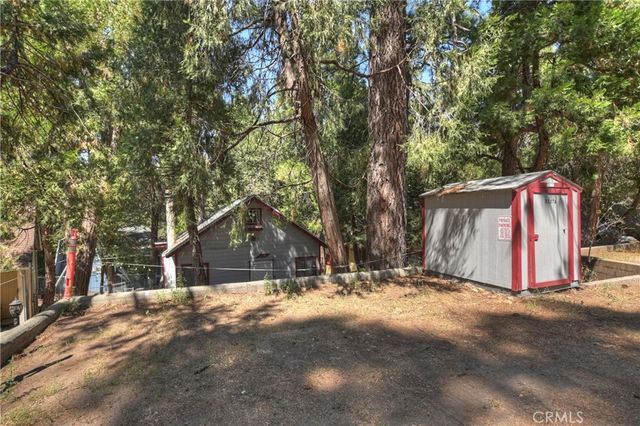 23376 Knapps Cutoff, Crestline, CA 92325